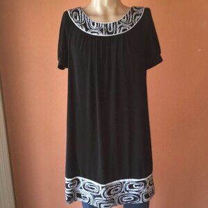 Guilia Dress Size 10 Black Long Sleeveless With White Detailed Collar